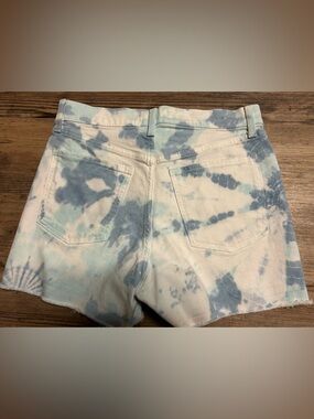 GAP Light Blue and White Tie-Dye 3 1/2 in Denim Shorts Size 4/27